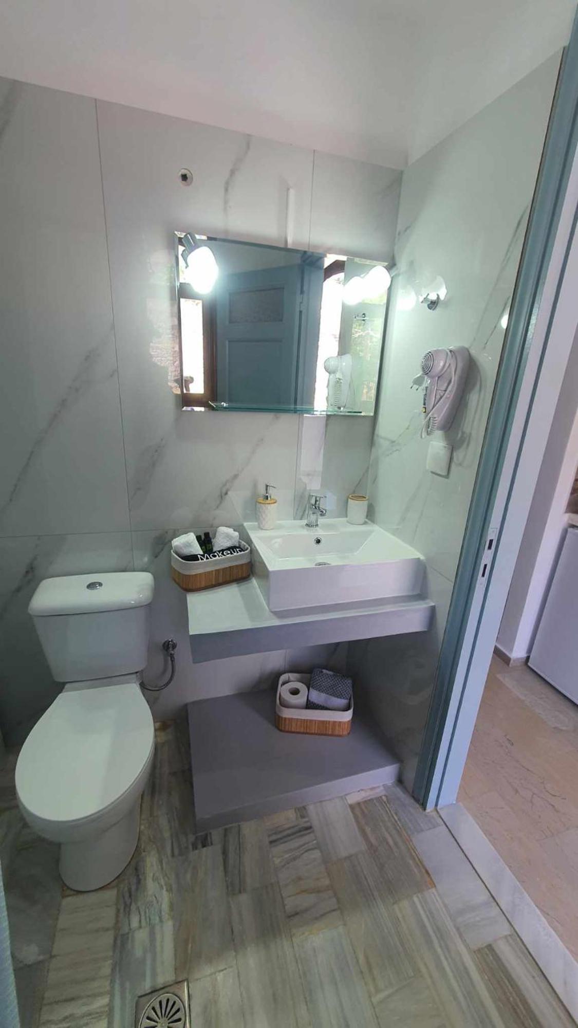 Australia Apartments Kalymnos Town ภายนอก รูปภาพ