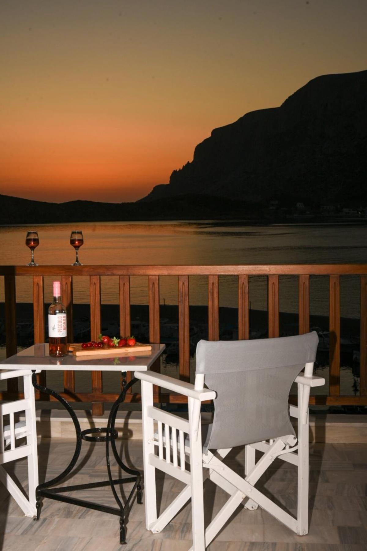 Australia Apartments Kalymnos Town ภายนอก รูปภาพ