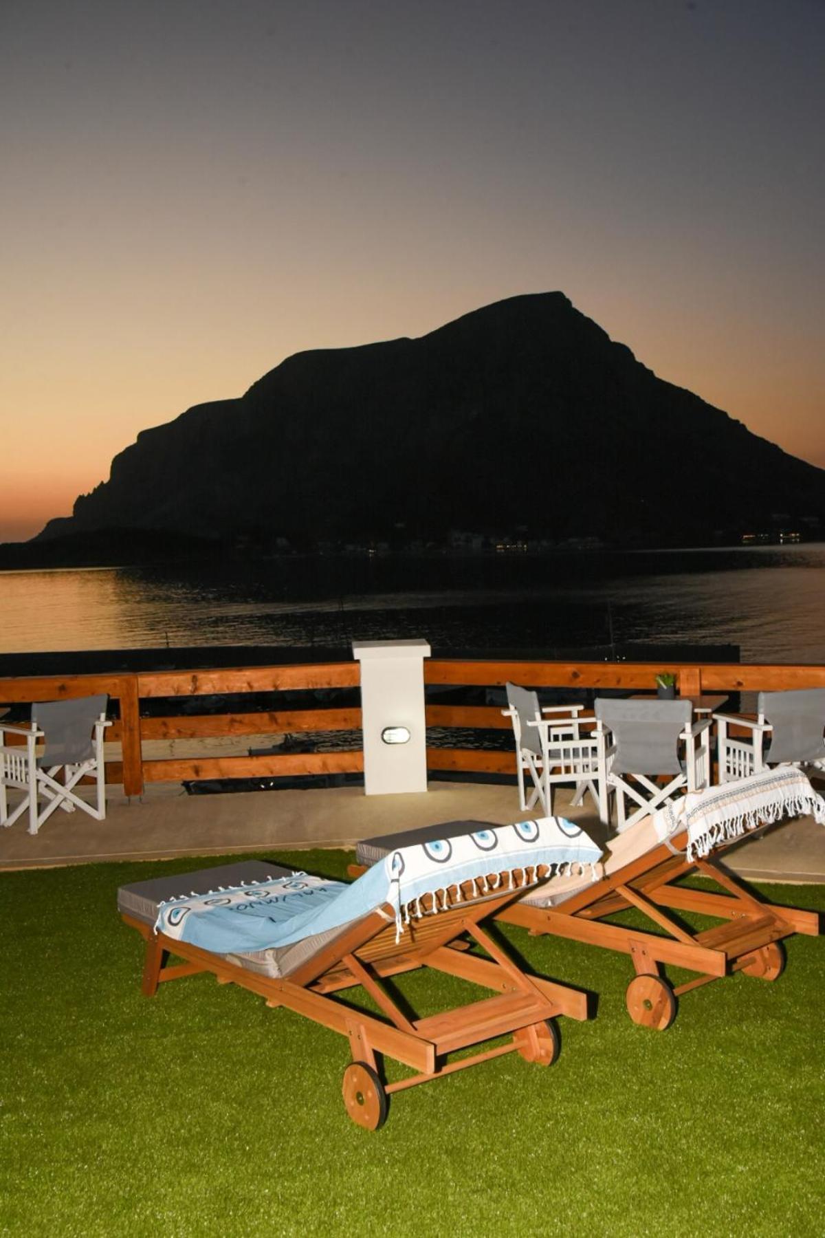 Australia Apartments Kalymnos Town ภายนอก รูปภาพ