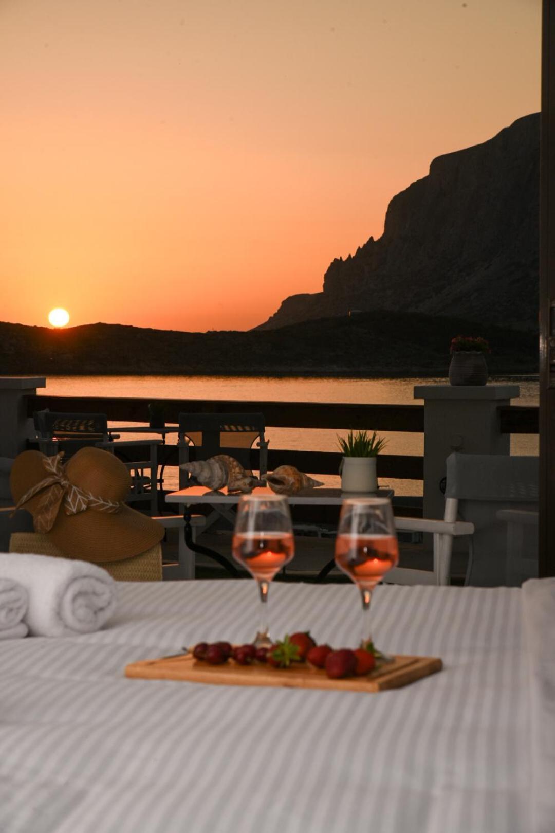 Australia Apartments Kalymnos Town ภายนอก รูปภาพ